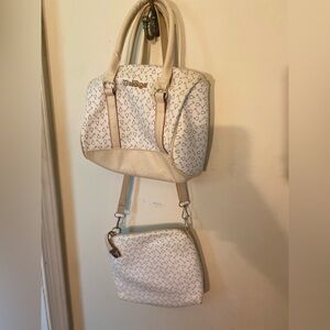 GUC two for one purse bundle